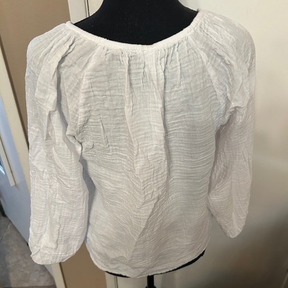 Old Navy White Gauze Cotton Blouse XS - Picture 2 of 6
